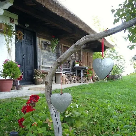 Holiday House Polutnikova Kajza Ferienhaus Gorica pri Slivnici
